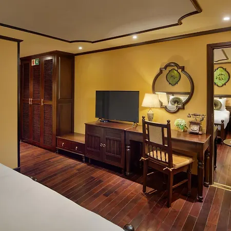 Indochine Premium Halong Bay Hotel Ha Long Exterior photo