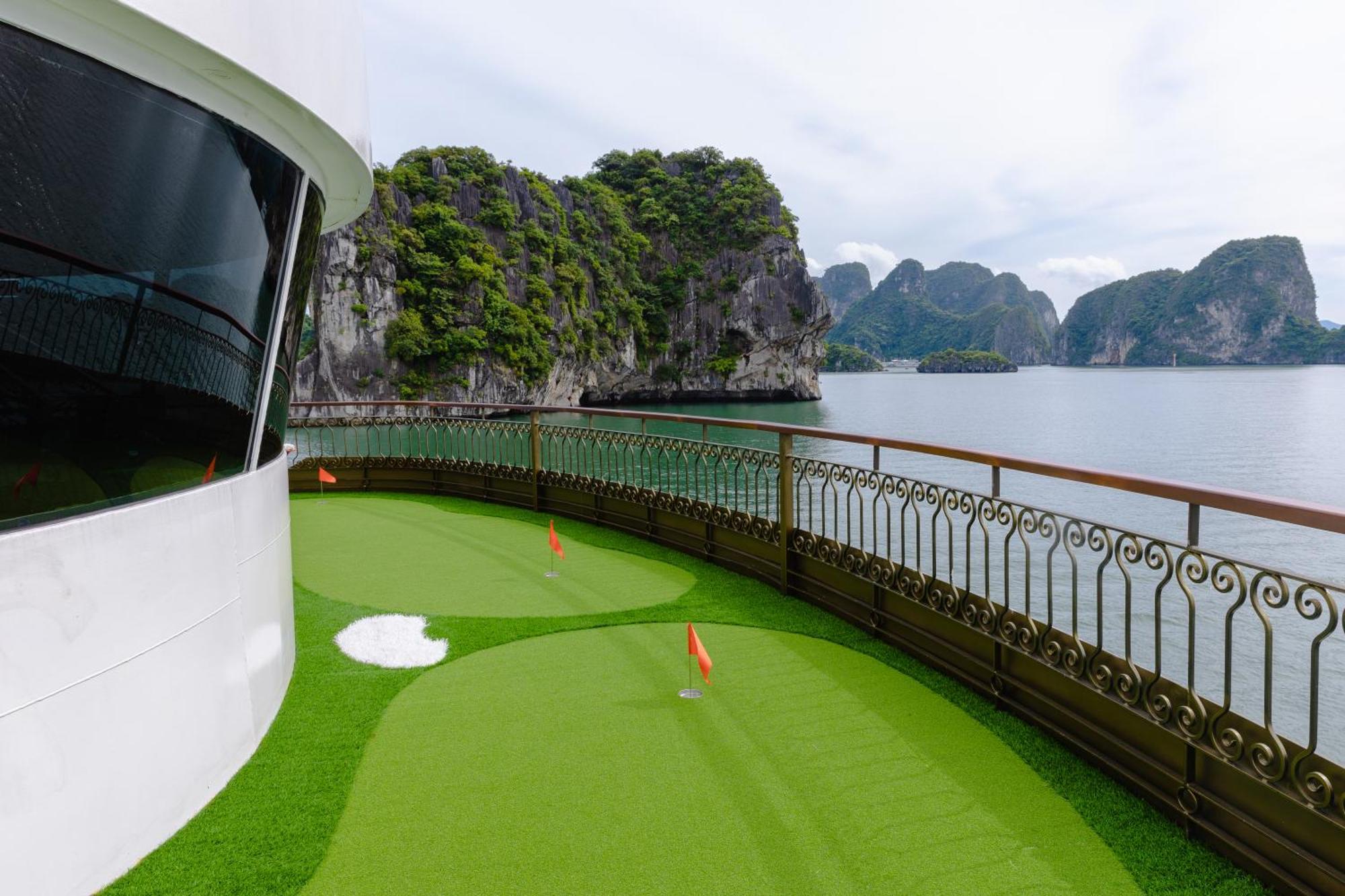  Indochine Premium Halong Bay 5*